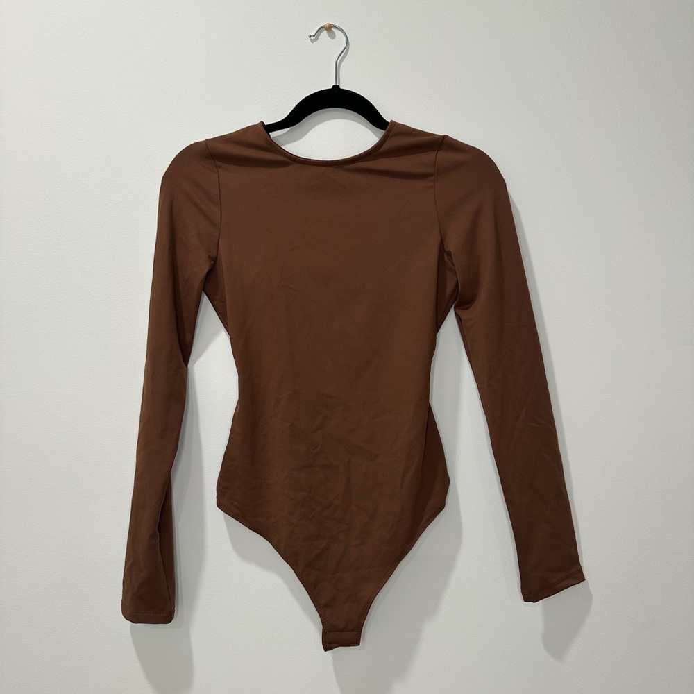 Le Lis Longsleeve Bodysuit NWT
